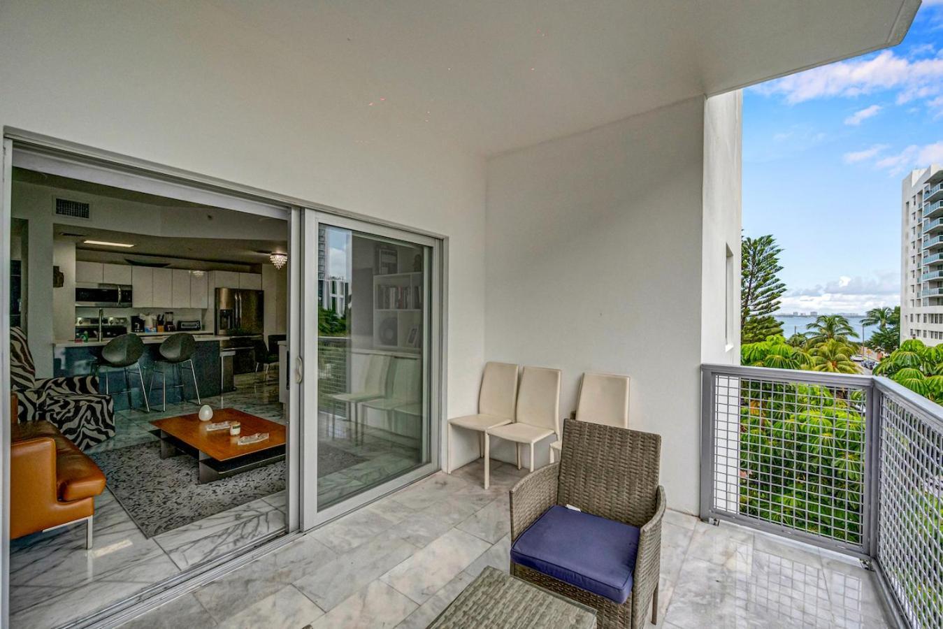 Appartamento Subtle 2 Bed In Edgewater Near Downtown With Free Parking Miami Esterno foto