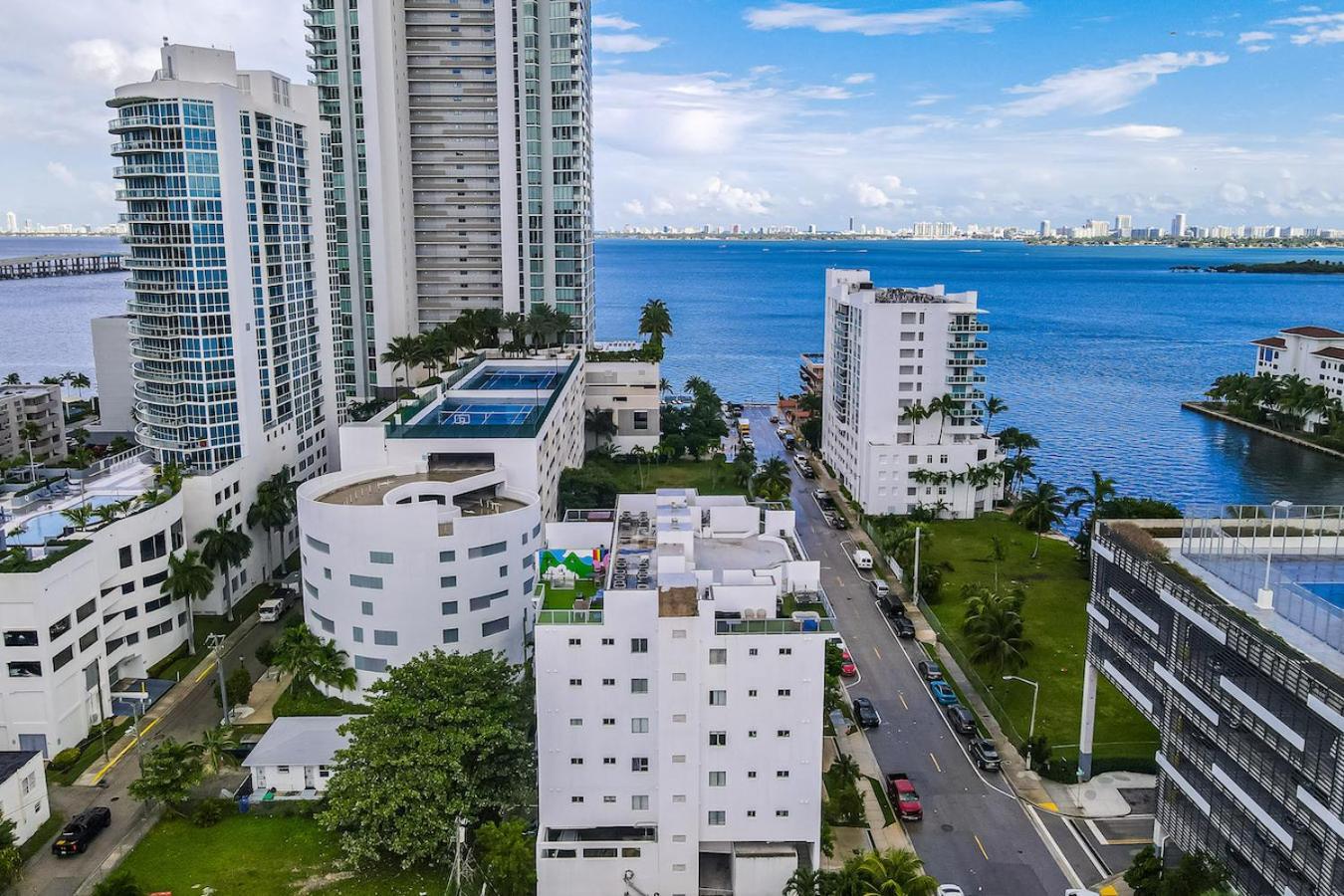 Appartamento Subtle 2 Bed In Edgewater Near Downtown With Free Parking Miami Esterno foto